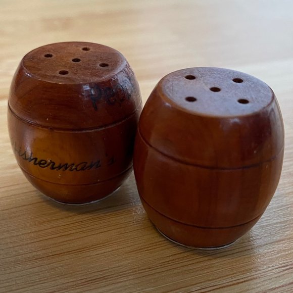 Vintage Wood Salt & Pepper Shakers from New Mexico, Yosemite, Fisherman’s Wharf - Picture 9 of 13